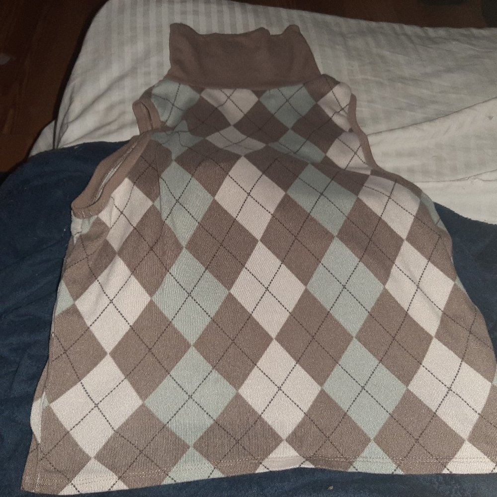 Plaid shoulder see top